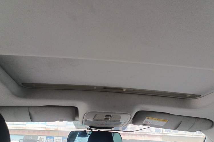 Used Roewe i5 2019 1.5L Manual 4G Connectable Langhao Edition Headliner