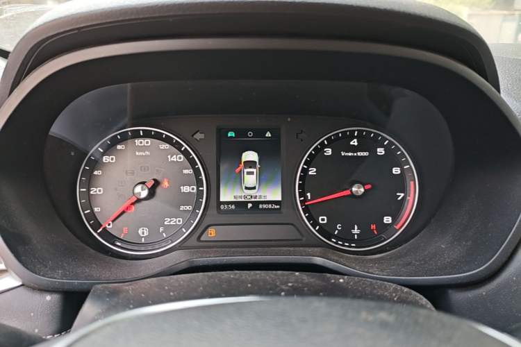 Used Roewe i5 2019 1.5L Automatic 4G Connected Langhao Edition Instrument Cluster