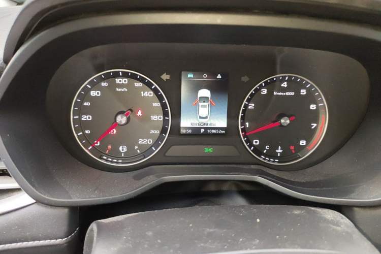 Used Roewe i5 2019 1.5L Automatic 4G Connected Langhao Edition Instrument Cluster