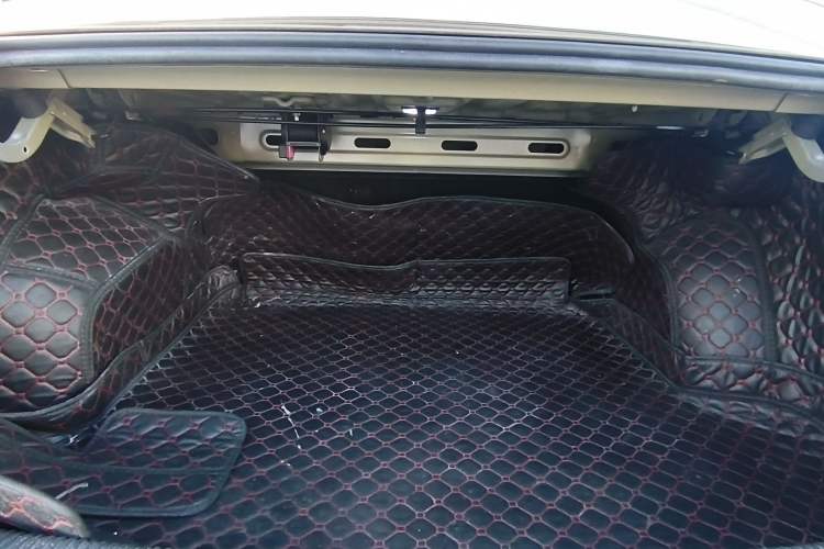 Used Roewe i5 2019 1.5L Manual 4G Connectable Langhao Edition Interior 2