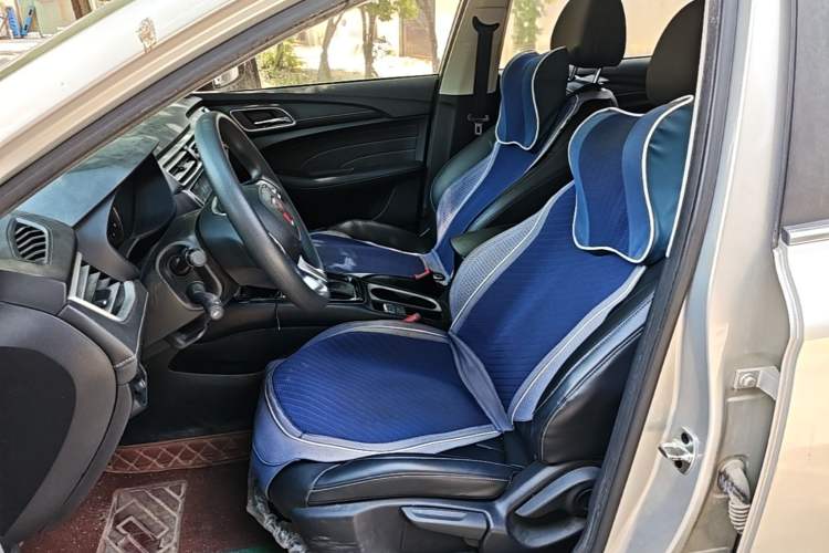 Used Roewe i5 2019 1.5L Automatic 4G Connected Langhao Edition Left Front Seat