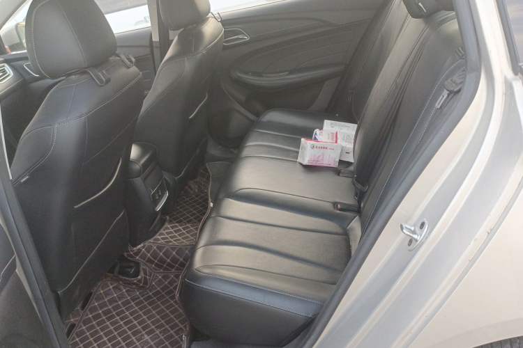 Used Roewe i5 2019 1.5L Manual 4G Connectable Langhao Edition Left Rear Seat