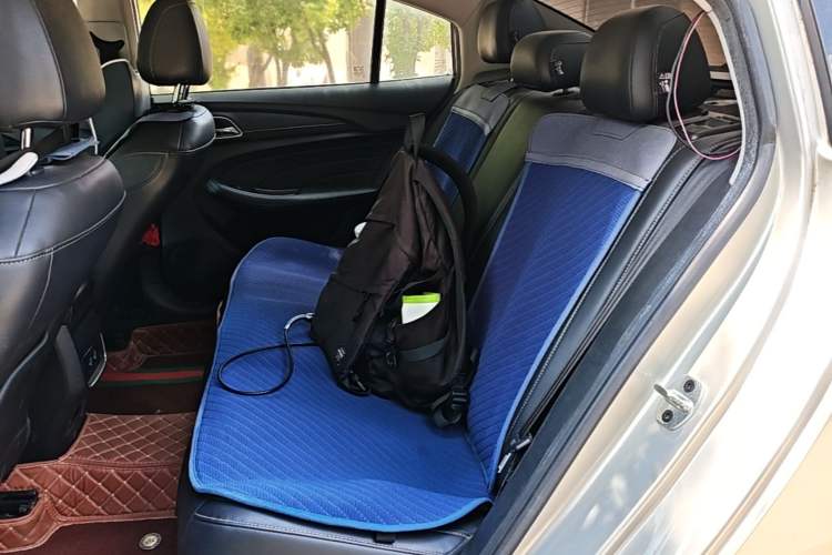 Used Roewe i5 2019 1.5L Automatic 4G Connected Langhao Edition Left Rear Seat