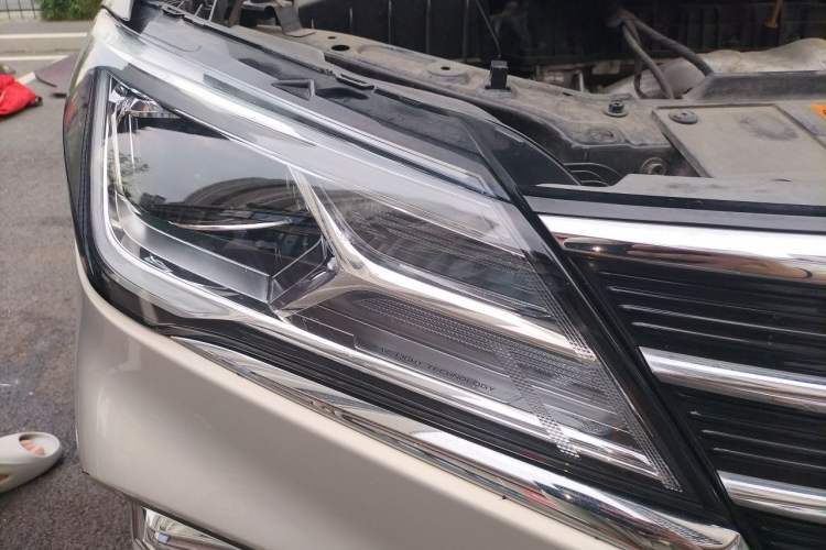 Used Roewe i5 2019 1.5L Manual 4G Connectable Langhao Edition Right Front Headlight