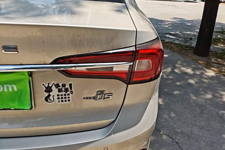 Used Roewe i5 2019 1.5L Automatic 4G Connected Langhao Edition Right Rear Taillight