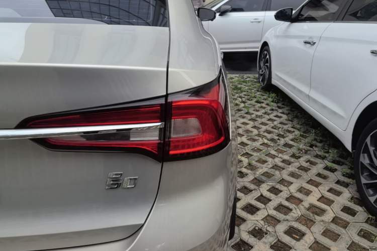 Used Roewe i5 2019 1.5L Automatic 4G Connected Langhao Edition Right Rear Taillight