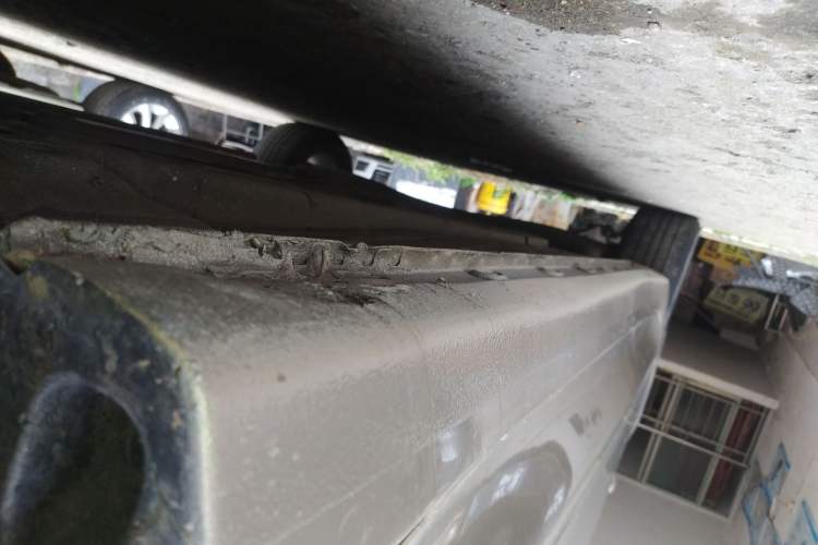 Used Roewe i5 2019 1.5L Automatic 4G Connected Langhao Edition Right Side Sill