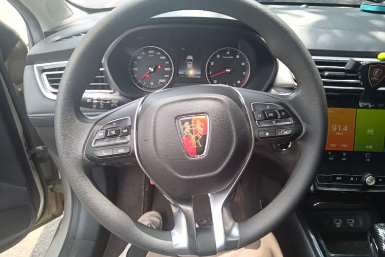 Used Roewe i5 2019 1.5L Automatic 4G Connected Langhao Edition Steering Wheel