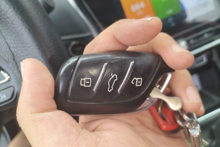 Used Roewe i5 2019 1.5L Manual 4G Connectable Langhao Edition Vehicle Key