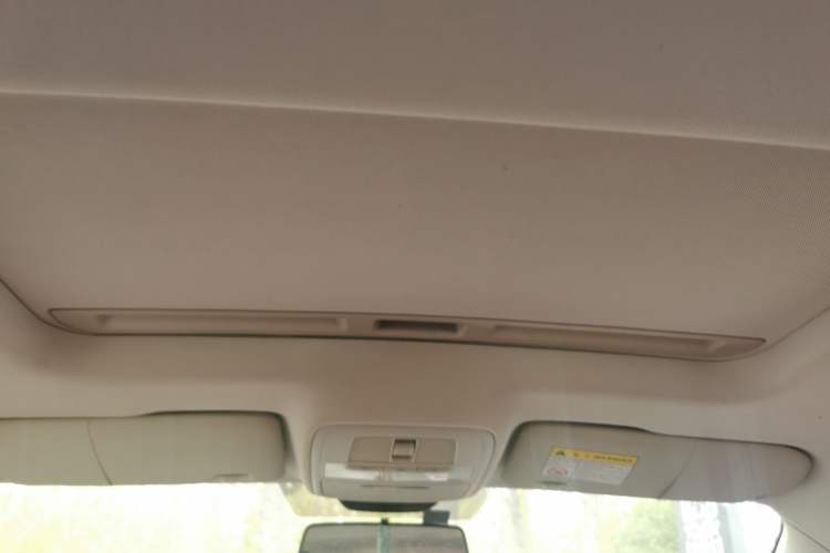 Used Roewe i5 2019 1.5L Automatic 4G Connected Langhao Edition Headliner