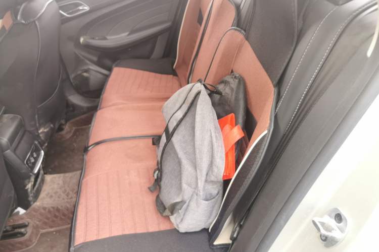 Used Roewe i5 2019 1.5L Automatic 4G Connected Langhao Edition Left Rear Seat