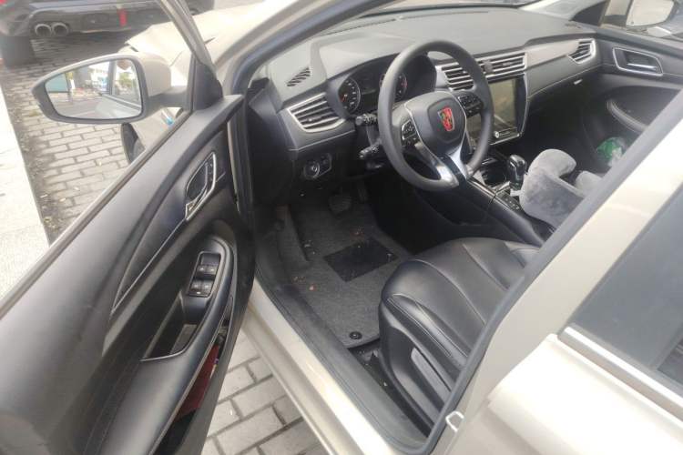 Used Roewe i5 2019 1.5L Automatic 4G Connected Langhao Edition Driver Seat