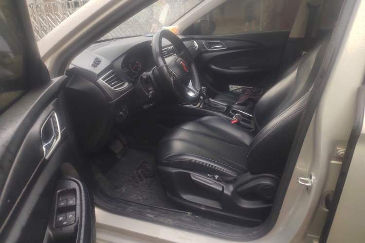 Used Roewe i5 2019 1.5L Automatic 4G Connected Langhao Edition Driver Seat