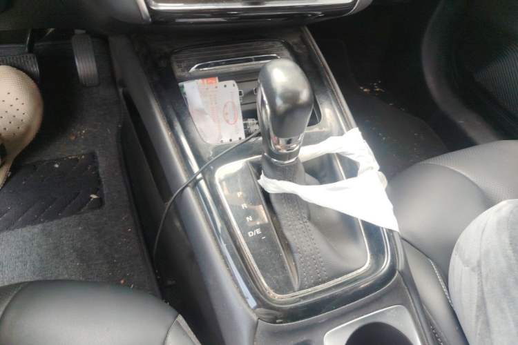Used Roewe i5 2019 1.5L Automatic 4G Connected Langhao Edition Gear Lever