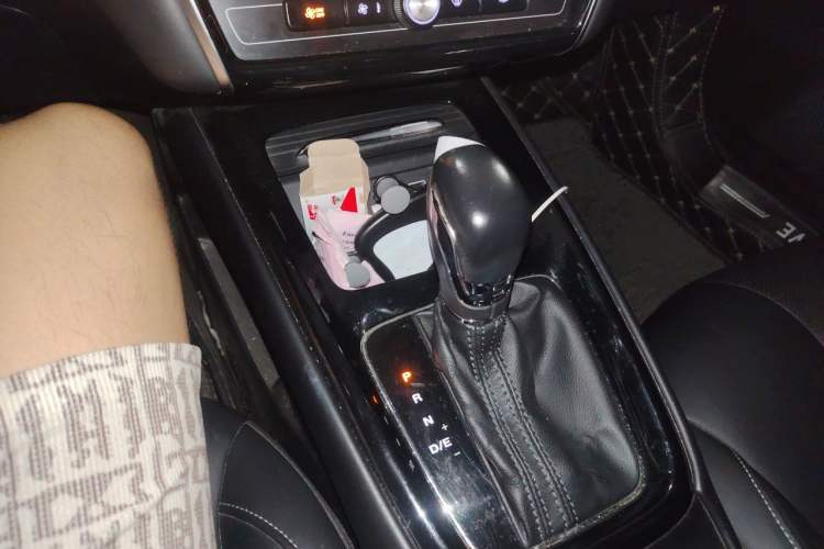 Used Roewe i5 2019 1.5L Automatic 4G Connected Langhao Edition Gear Lever
