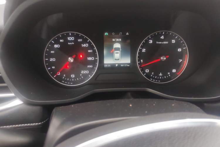 Used Roewe i5 2019 1.5L Automatic 4G Connected Langhao Edition Instrument Cluster
