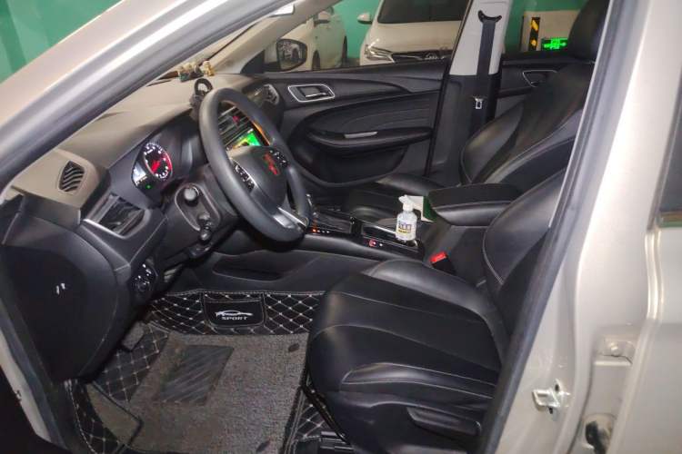 Used Roewe i5 2019 1.5L Automatic 4G Connected Langhao Edition Left Front Seat