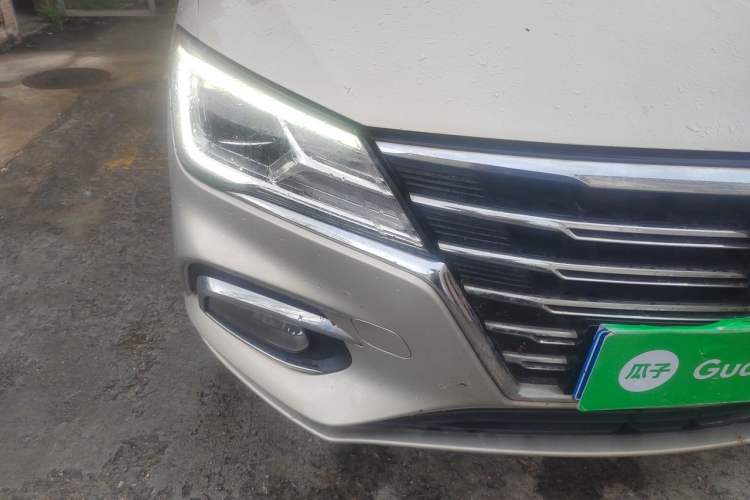 Used Roewe i5 2019 1.5L Automatic 4G Connected Langhao Edition Right Front Headlight