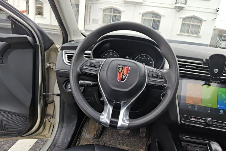 Used Roewe i5 2019 1.5L Automatic 4G Connected Langhao Edition Steering Wheel