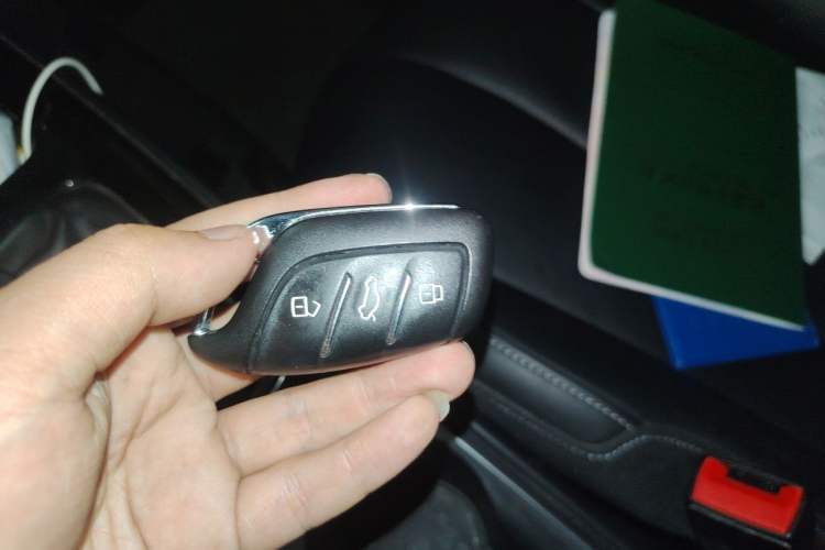 Used Roewe i5 2019 1.5L Automatic 4G Connected Langhao Edition Vehicle Key