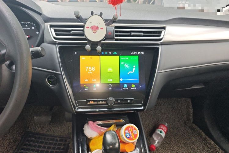 Used Roewe i5 2019 1.5L Automatic 4G Connected Langhao Edition Audio And AC Panel