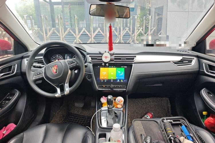 Used Roewe i5 2019 1.5L Automatic 4G Connected Langhao Edition Center Console
