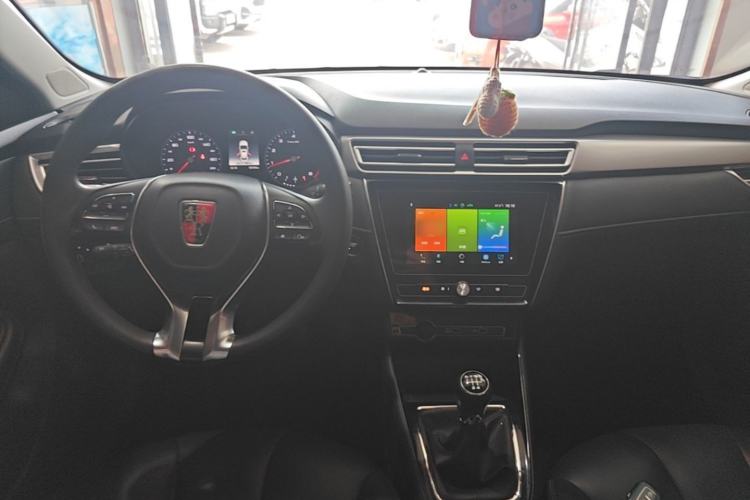 Used Roewe i5 2019 1.5L Manual 4G Connect Leehao Flagship Edition Center Console