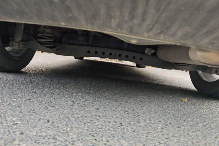Used Roewe i5 2019 1.5L Automatic 4G Connected Langhao Edition Chassis Rear