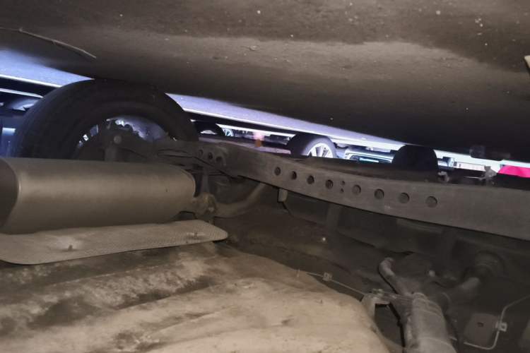 Used Roewe i5 2019 1.5L Manual 4G Connect Leehao Flagship Edition Chassis Rear