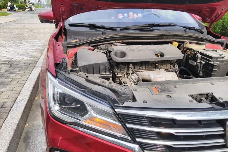 Used Roewe i5 2019 1.5L Automatic 4G Connected Linghao Flagship Edition Engine Bay Right