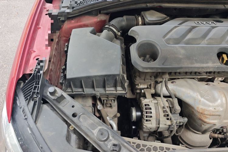 Used Roewe i5 2019 1.5L Automatic 4G Connected Langhao Edition Engine Bay Right