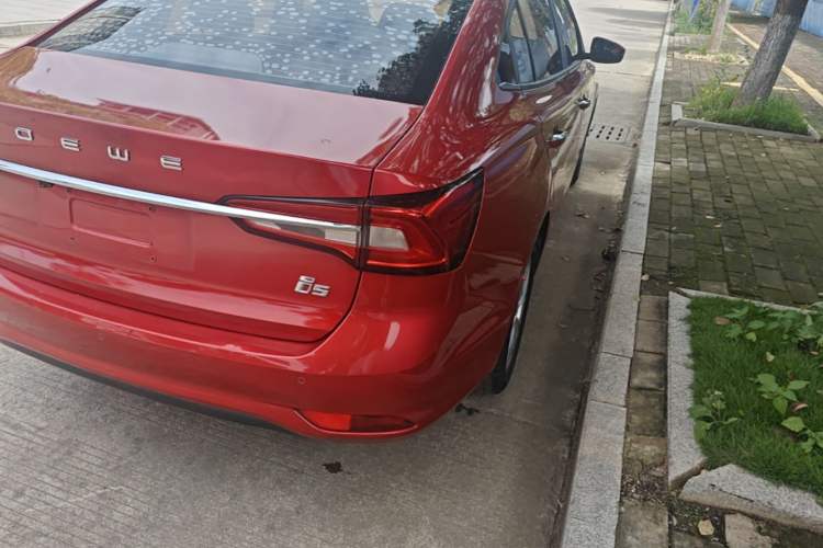 Used Roewe i5 2019 1.5L Automatic 4G Connected Langyue Edition Exterior 3
