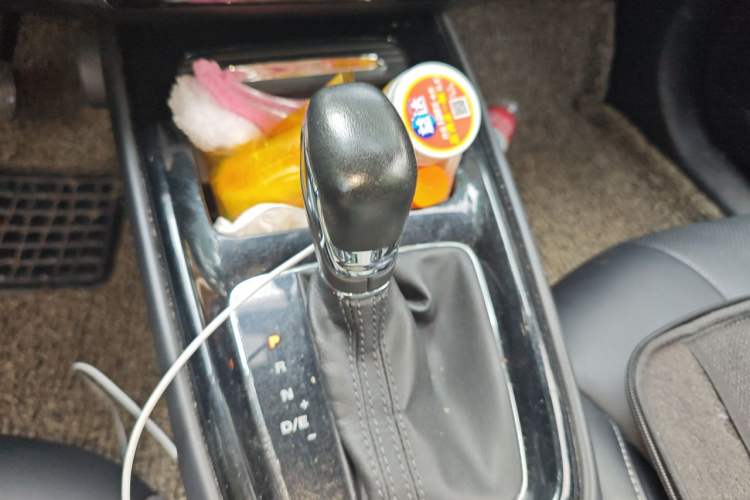Used Roewe i5 2019 1.5L Automatic 4G Connected Langhao Edition Gear Lever
