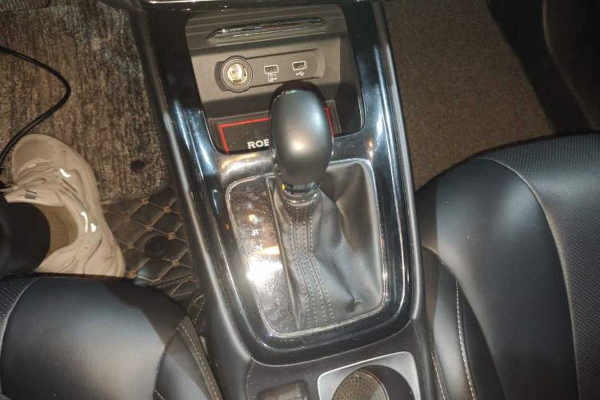 Used Roewe i5 2019 1.5L Automatic 4G Connected Langhao Edition Gear Lever