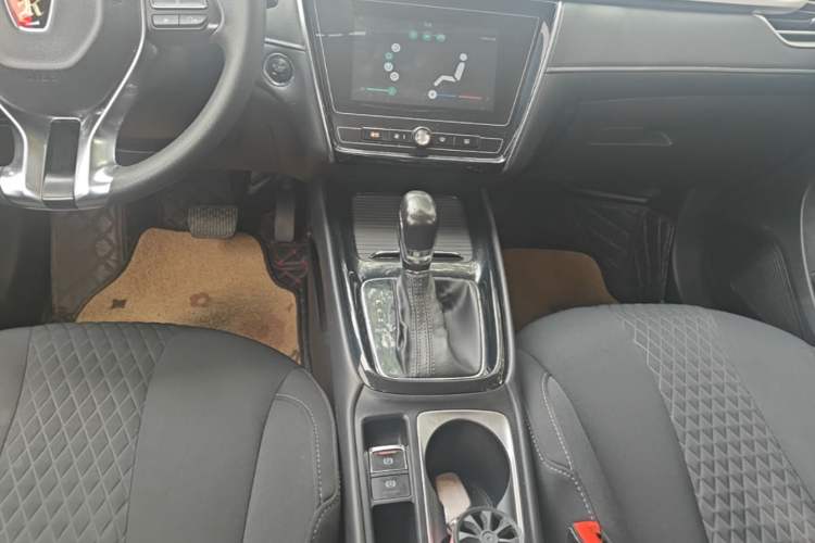 Used Roewe i5 2019 1.5L Automatic 4G Connected Langyue Edition Gear Lever