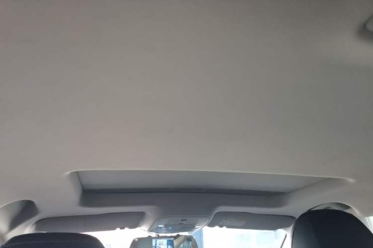 Used Roewe i5 2019 1.5L Automatic 4G Connected Langhao Edition Headliner