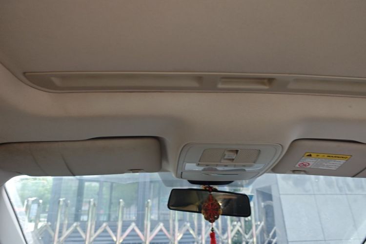 Used Roewe i5 2019 1.5L Automatic 4G Connected Langhao Edition Headliner