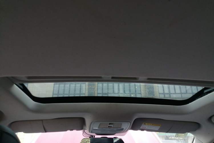 Used Roewe i5 2019 1.5L Manual 4G Connectable Langhao Edition Headliner