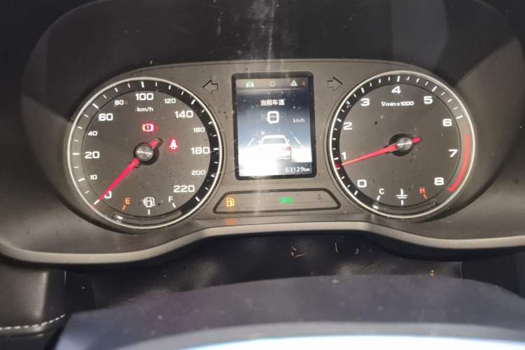 Used Roewe i5 2019 1.5L Manual 4G Connect Leehao Flagship Edition Instrument Cluster