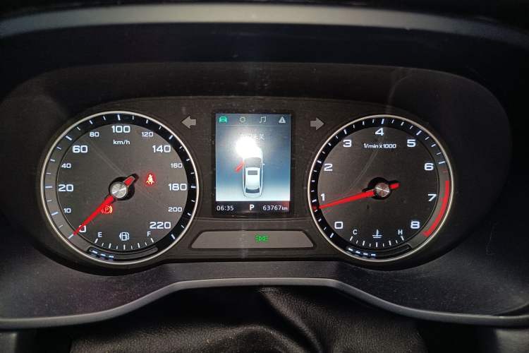 Used Roewe i5 2019 1.5L Automatic 4G Connected Langzhen Edition Instrument Cluster