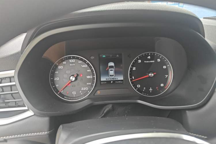 Used Roewe i5 2019 1.5L Automatic 4G Connected Langyue Edition Instrument Cluster