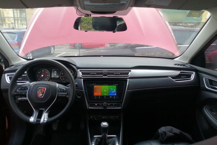 Used Roewe i5 2019 1.5L Manual 4G Connectable Langhao Edition Interior 2