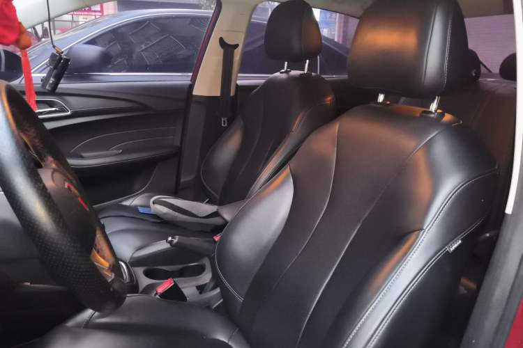 Used Roewe i5 2019 1.5L Manual 4G Connect Leehao Flagship Edition Left Front Seat