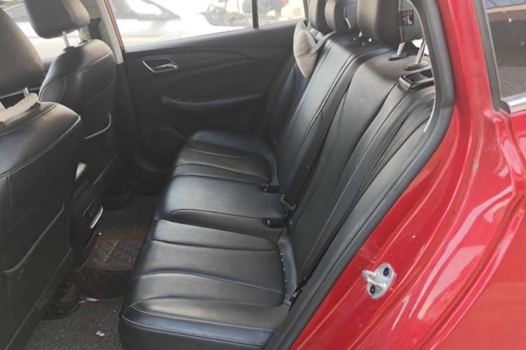 Used Roewe i5 2019 20T Automatic 4G Connected Supercharged Flagship Edition Left Rear Seat