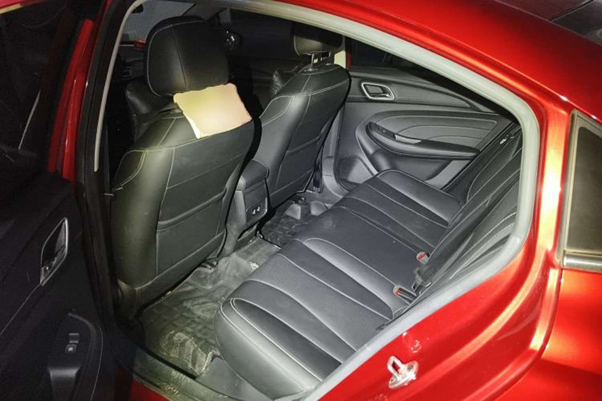 Used Roewe i5 2019 1.5L Automatic 4G Connected Langhao Edition Left Rear Seat