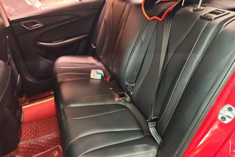 Used Roewe i5 2019 1.5L Automatic 4G Connected Langhao Edition Left Rear Seat