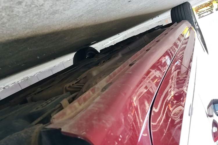 Used Roewe i5 2019 1.5L Manual 4G Connectable Langhao Edition Left Side Sill