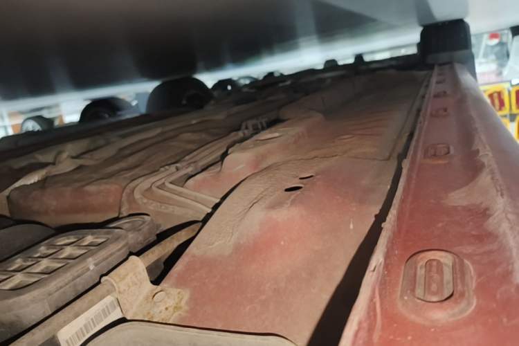 Used Roewe i5 2019 1.5L Manual 4G Connectable Langhao Edition Left Side Sill