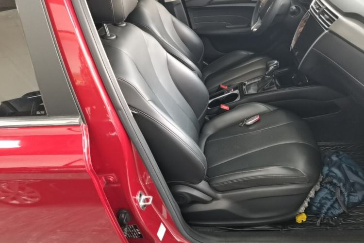 Used Roewe i5 2019 1.5L Automatic 4G Connected Langhao Edition Right Front Seat