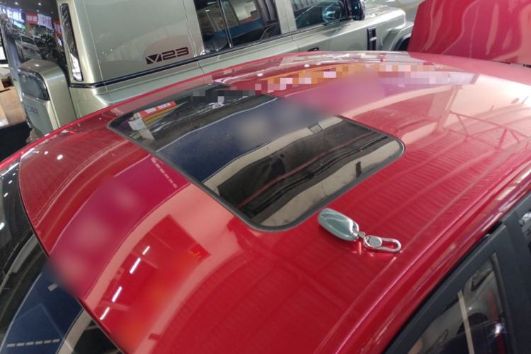 Used Roewe i5 2019 1.5L Automatic 4G Connected Langzhen Edition Roof